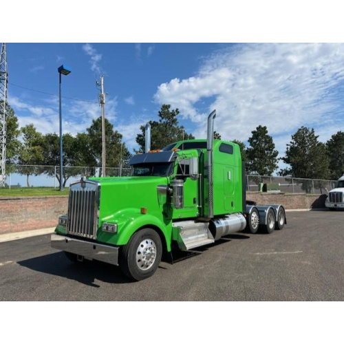 2022 KENWORTH W900L